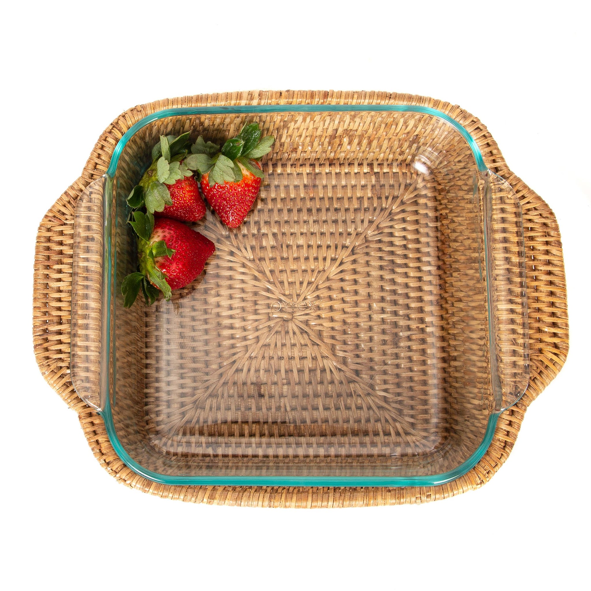 Rattan Square Baker Basket with Pyrex: Honey Brown