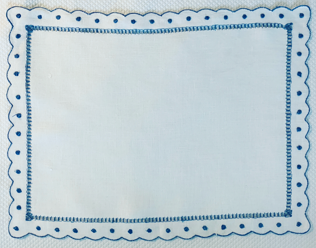 Blue and White Dot and Scalloped Placemat