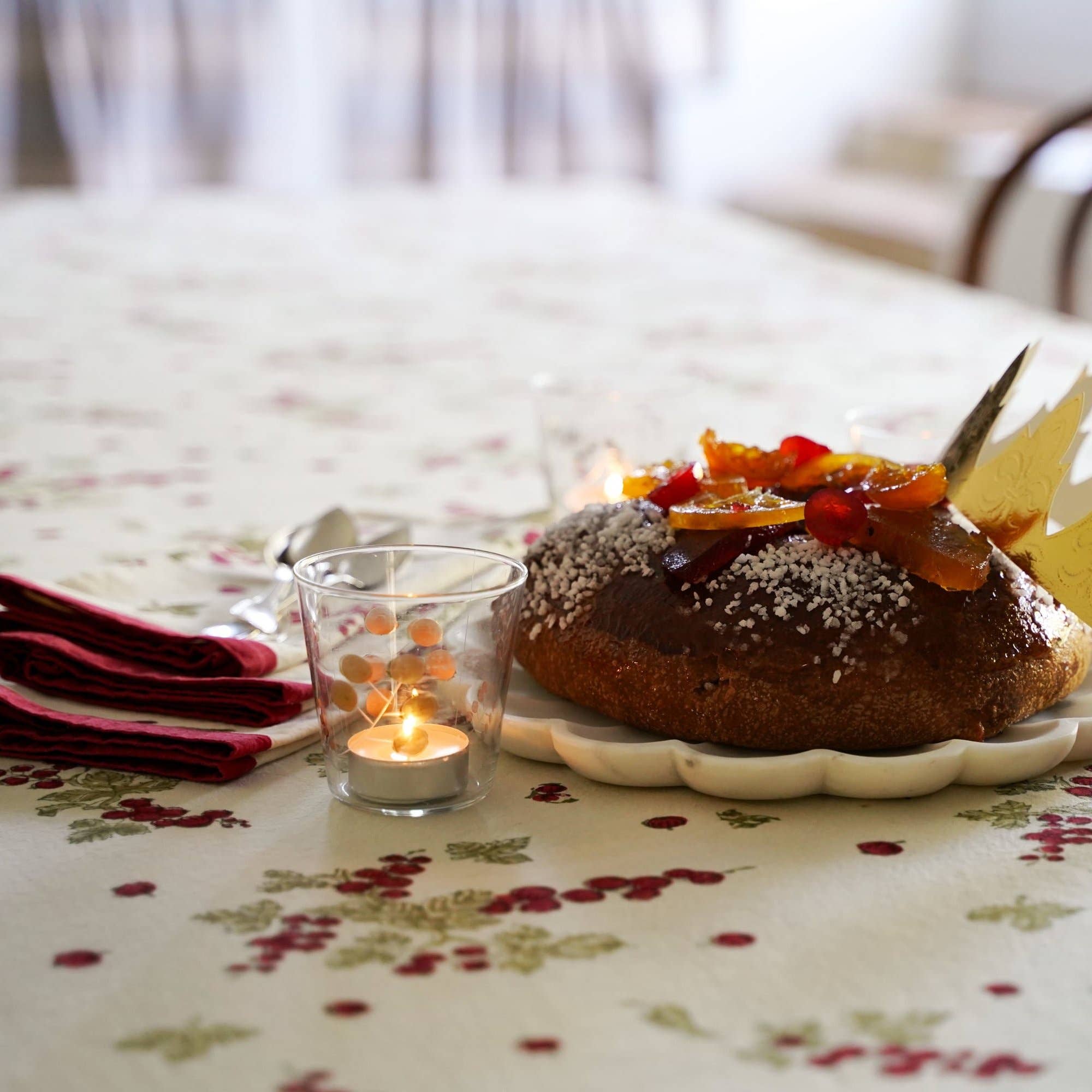 Gooseberry Red & Green | French Tablecloths: 90" Round