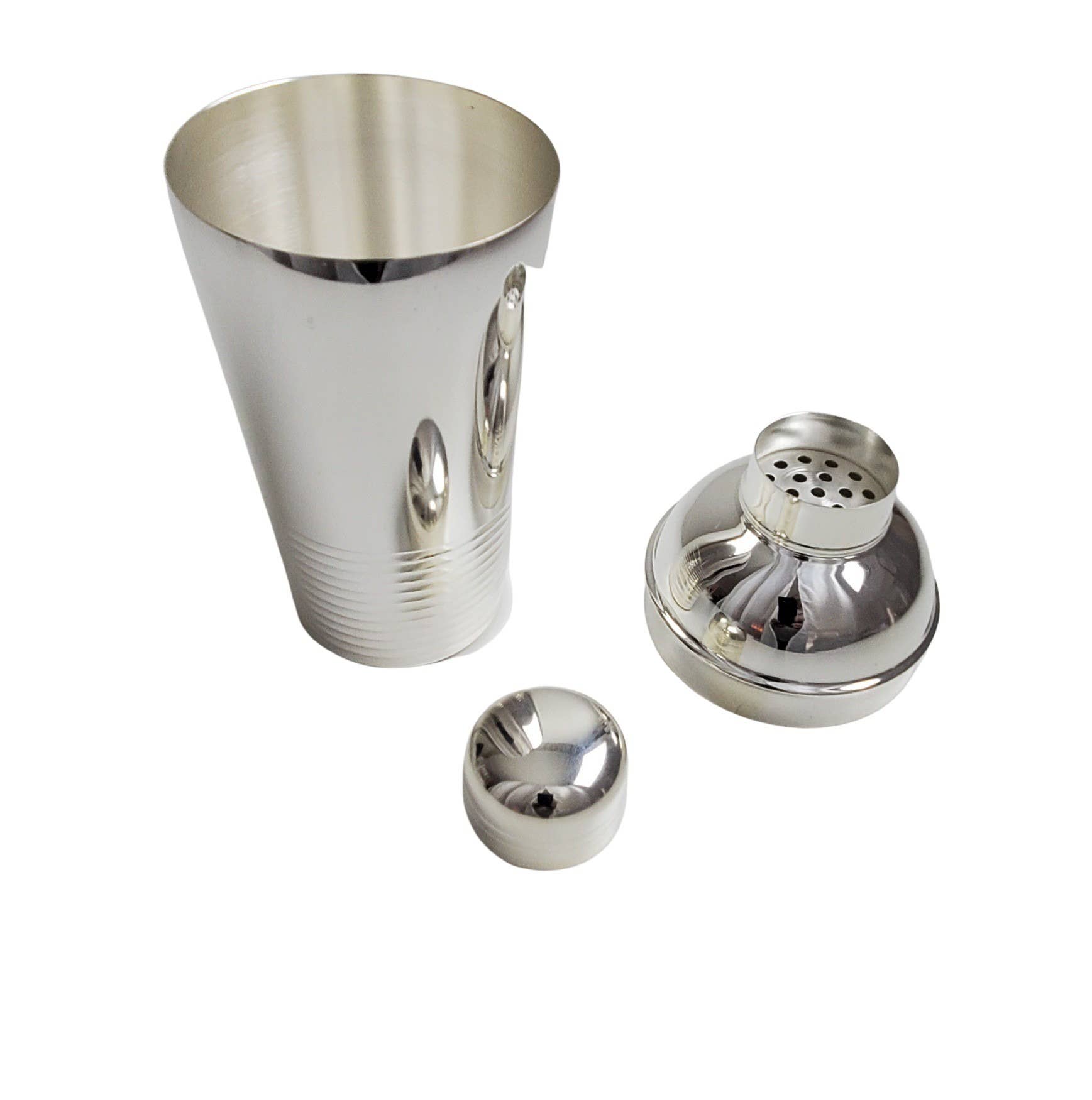 Ribbed Cocktail Shaker 8.5"h  Silver Plate (Lighter). SKU #: C2037.