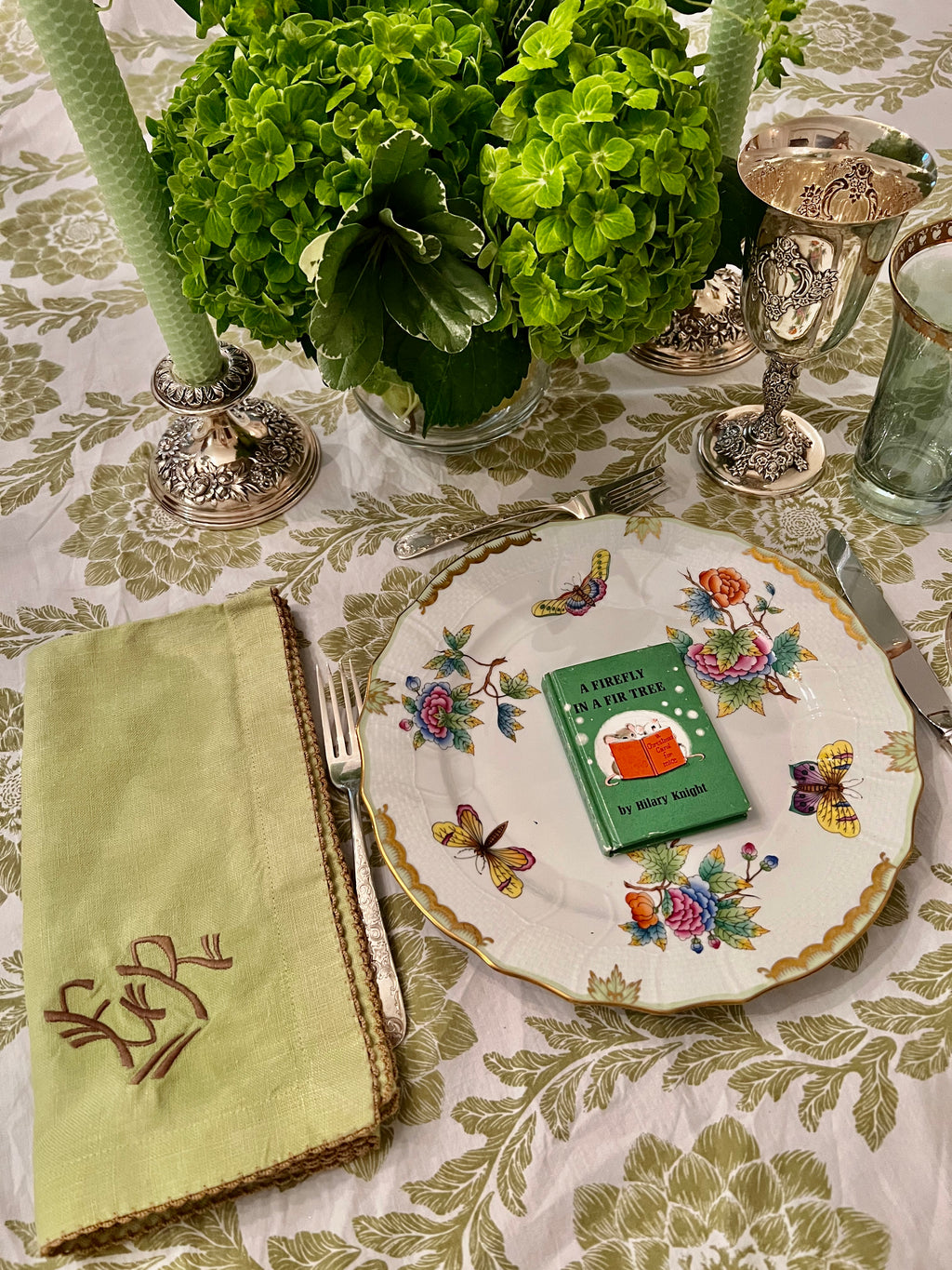 Green Flower and Vine Tablecloth