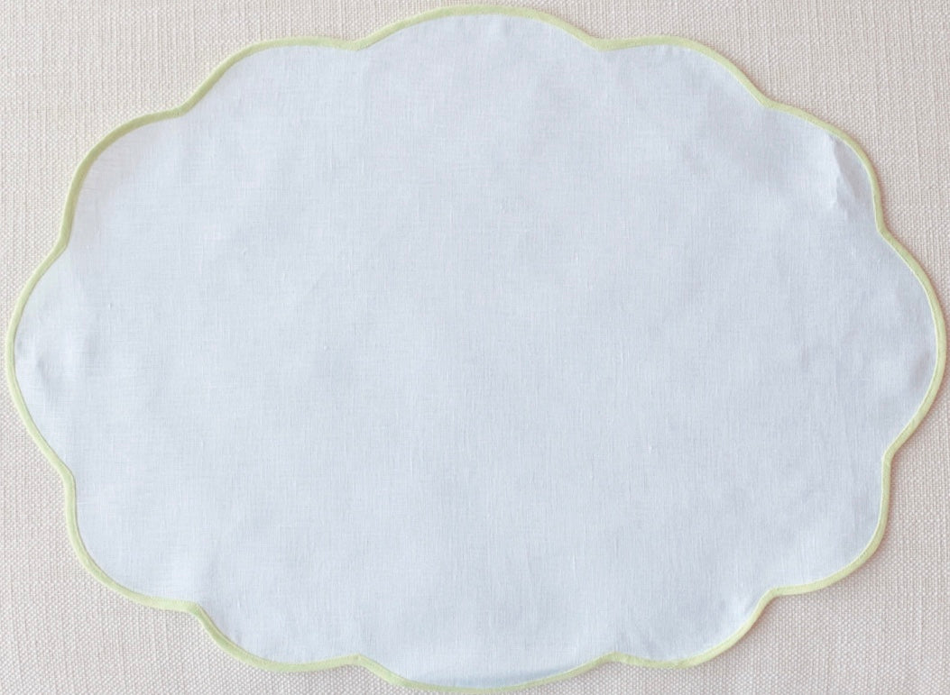 White and Green Oval Scalloped Placemat